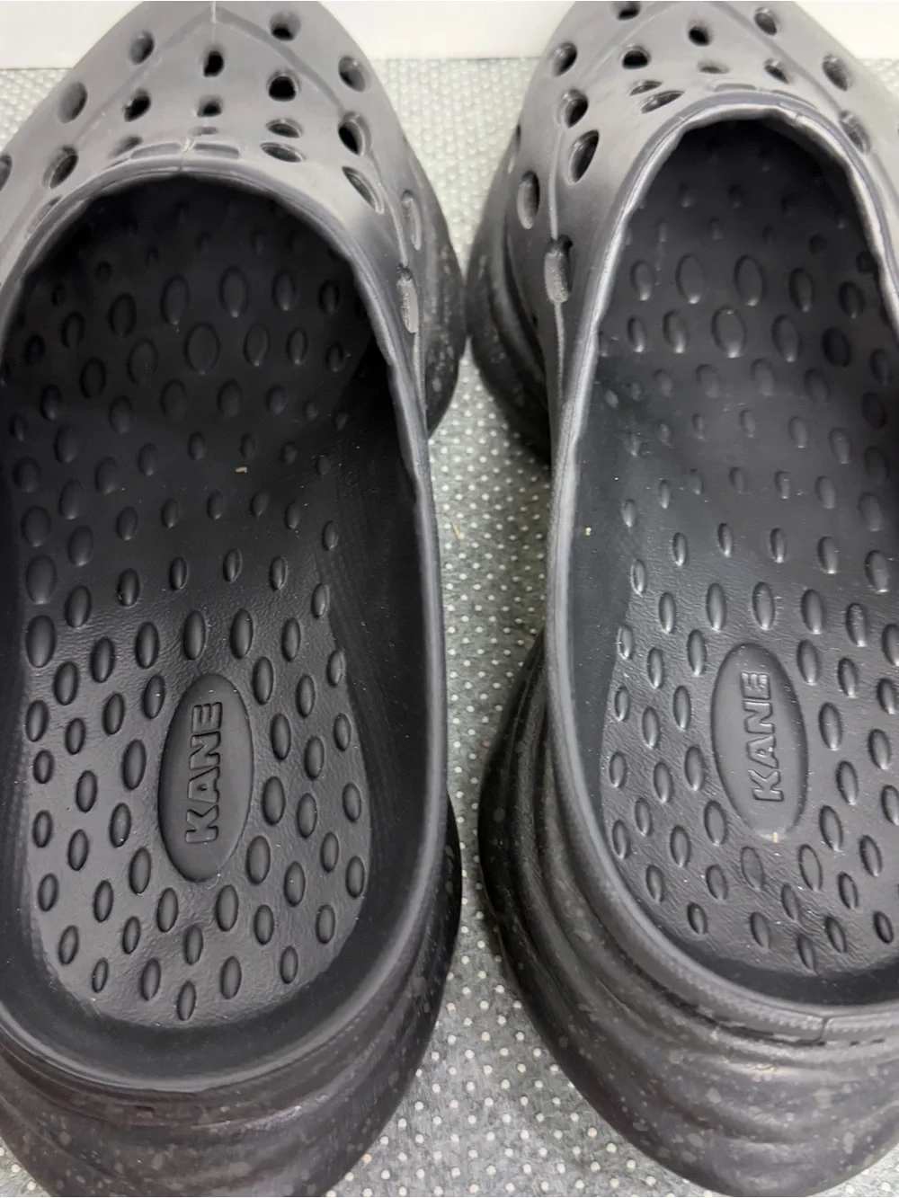 Kane Footwear comfortable black